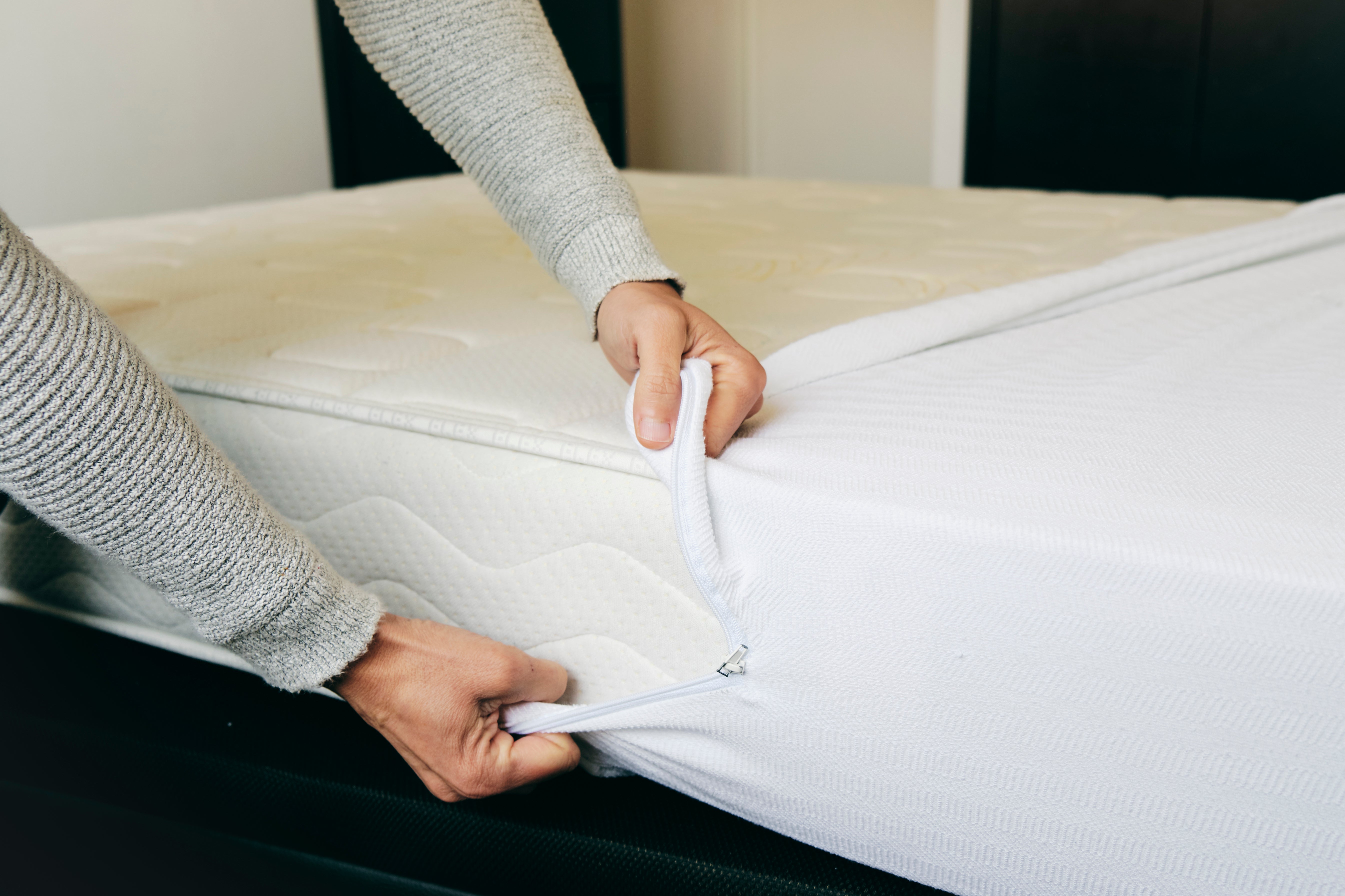 What is a Mattress Topper? Benefits, Types, and Uses Explained